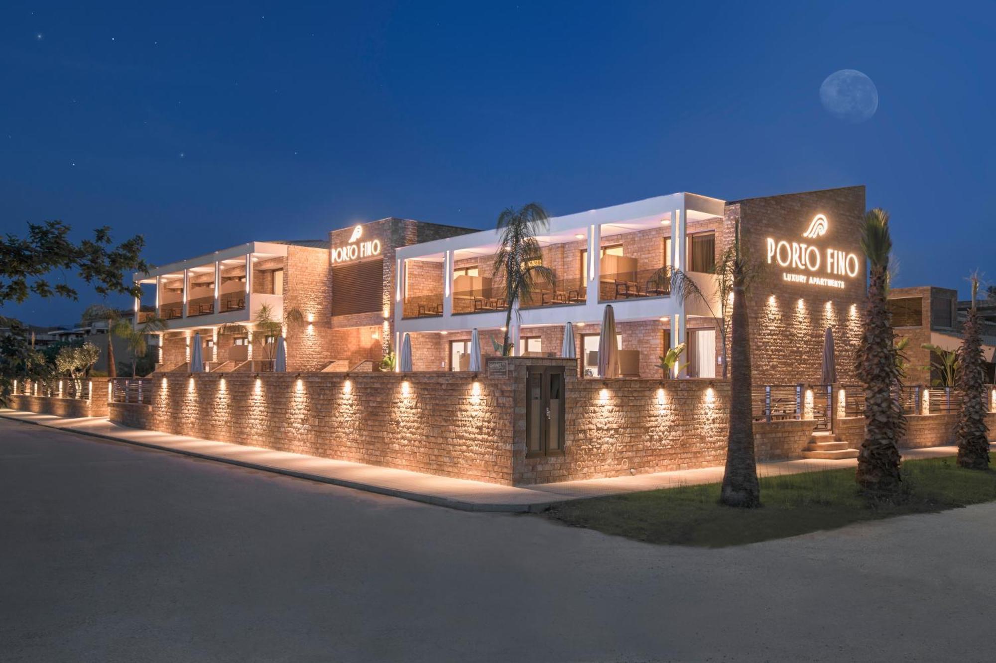 Porto Fino Apartment Asproválta Luaran gambar