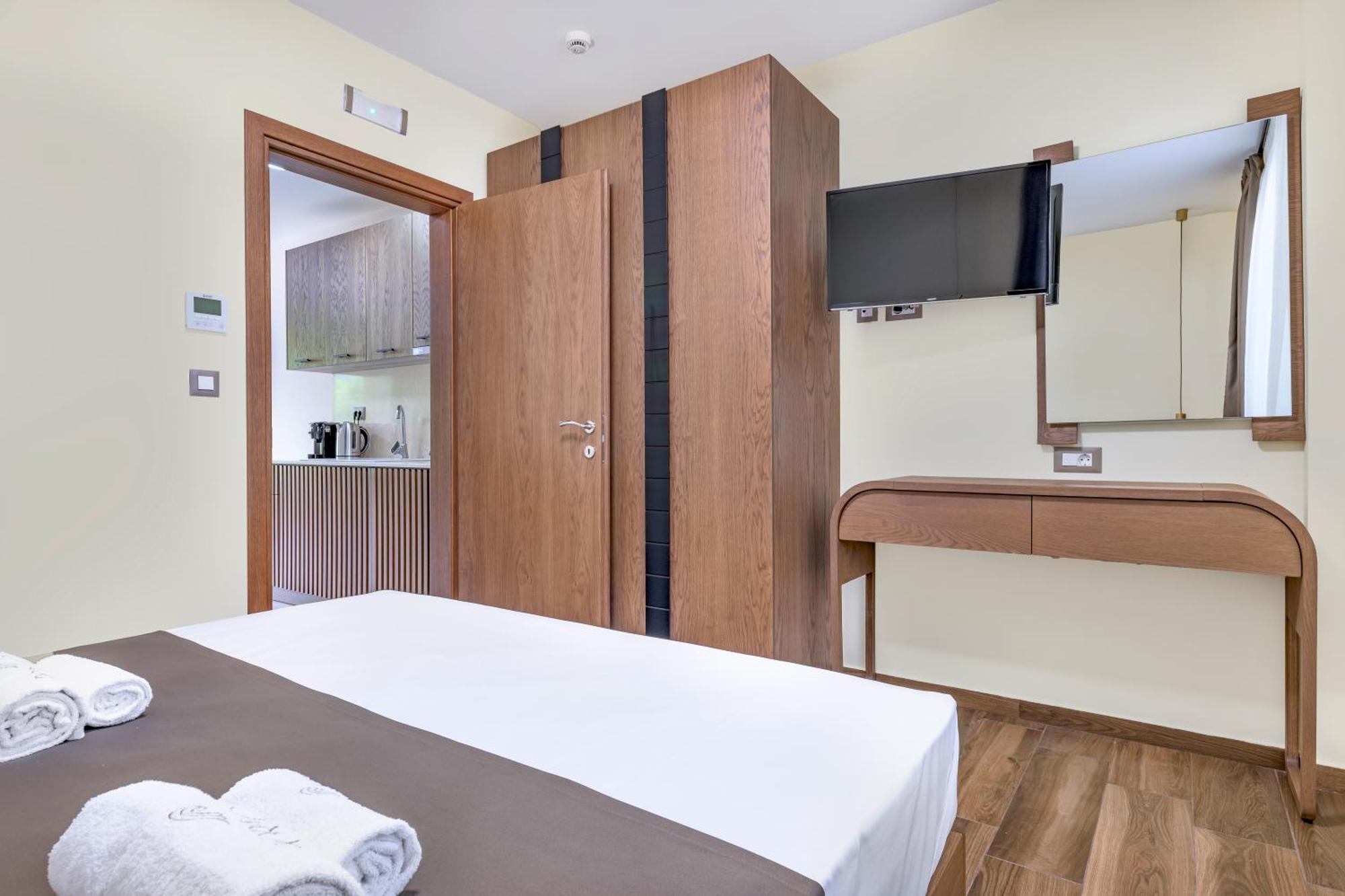 Porto Fino Apartment Asproválta Luaran gambar