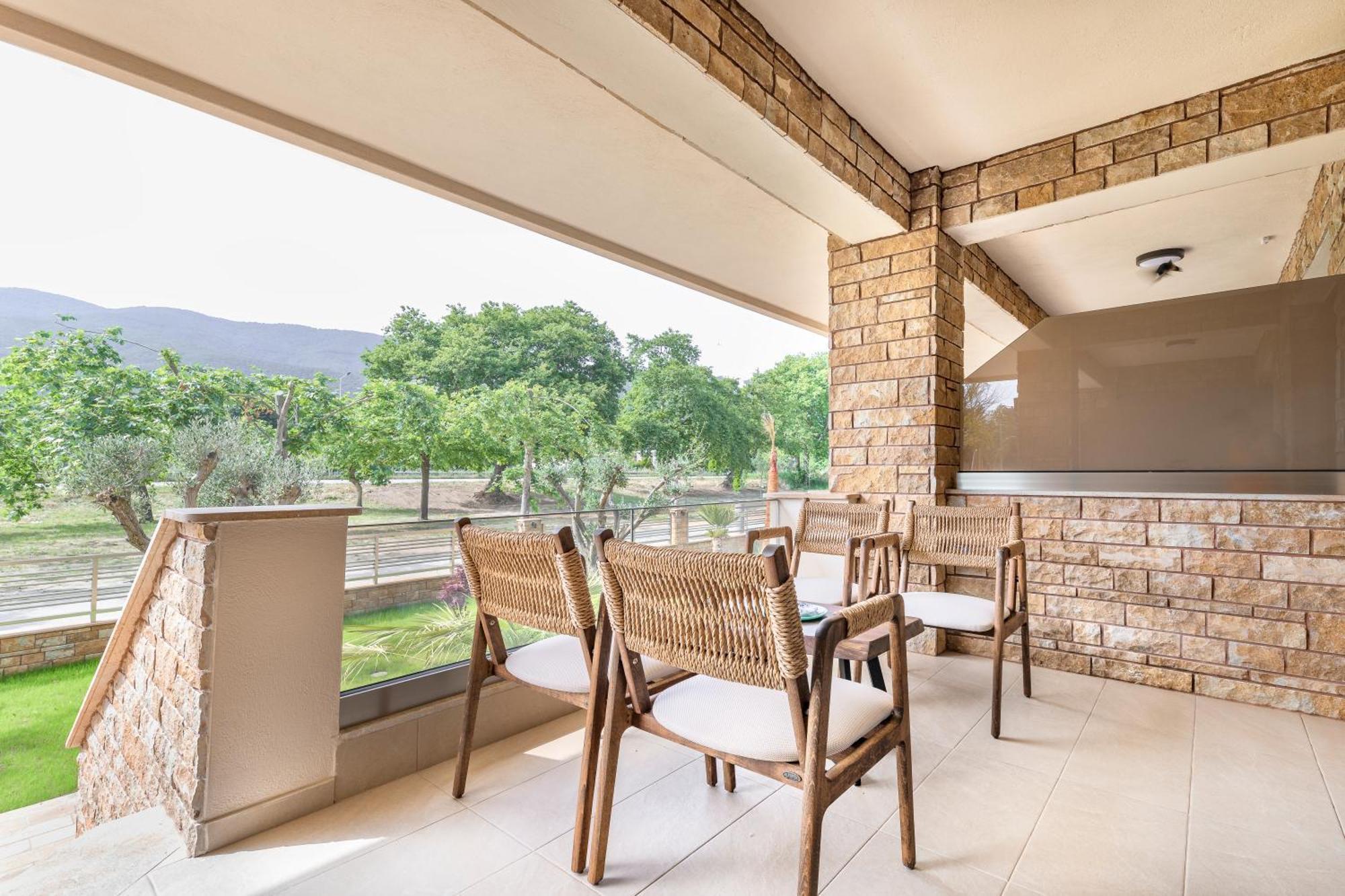 Porto Fino Apartment Asproválta Luaran gambar